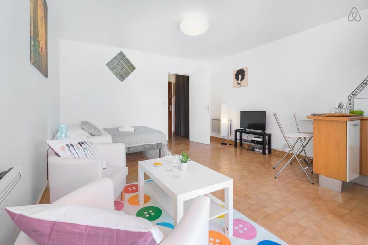 Charming Studio Close To The Train Station - Air Rental Монпелие Екстериор снимка